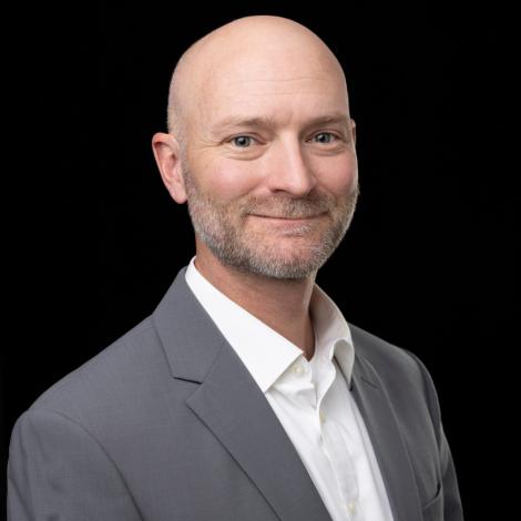 portrait of Derek Martin