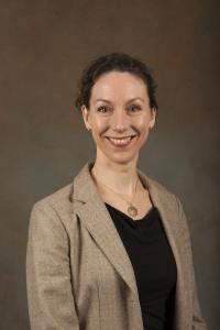 portrait of Caitlin Dyckman
