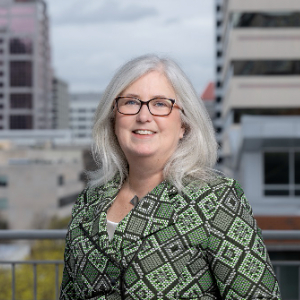 portrait of Jennifer Dill