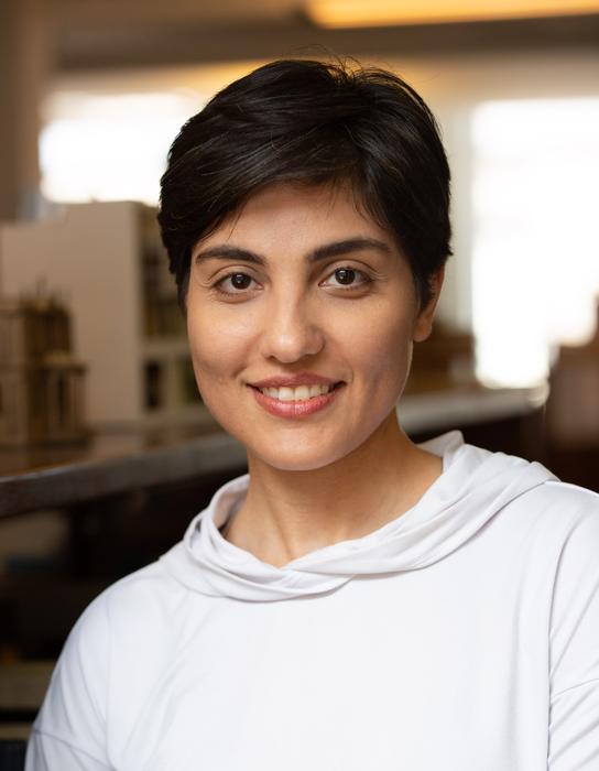 portrait of Anahita Shadkam